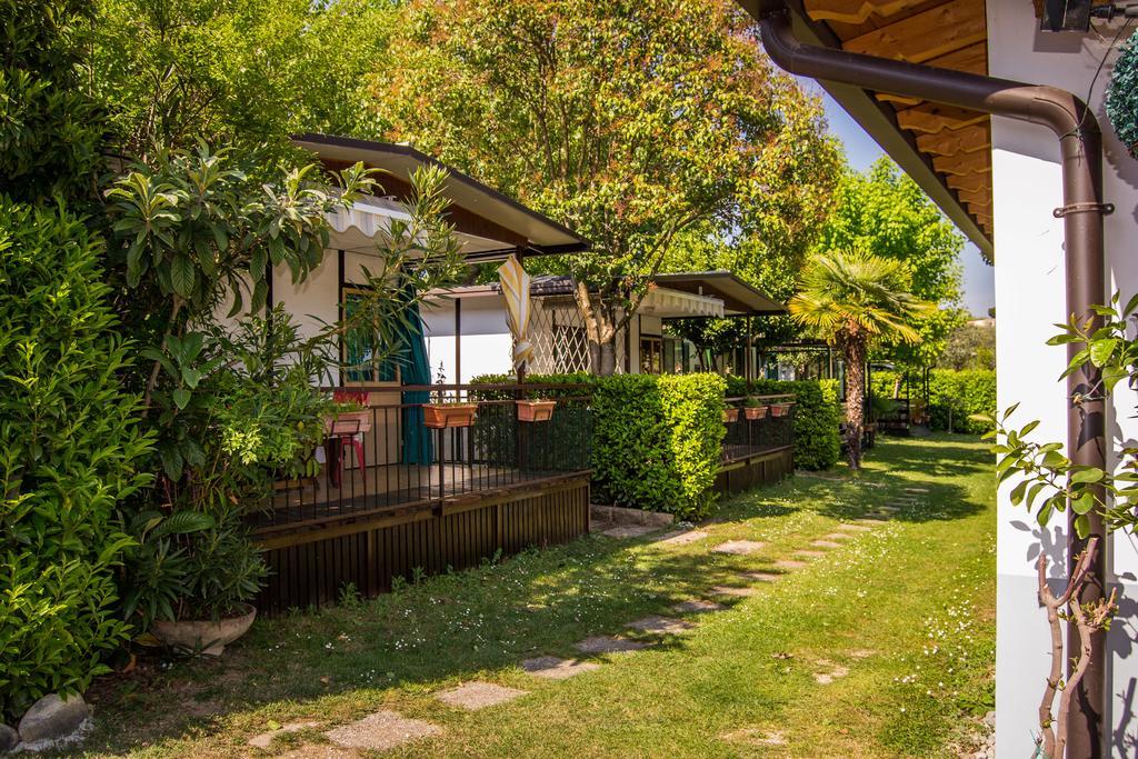 Campeggio Bruno Hotel Moniga del Garda Ngoại thất bức ảnh