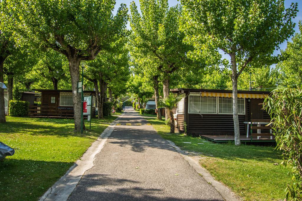 Campeggio Bruno Moniga del Garda Ngoại thất bức ảnh